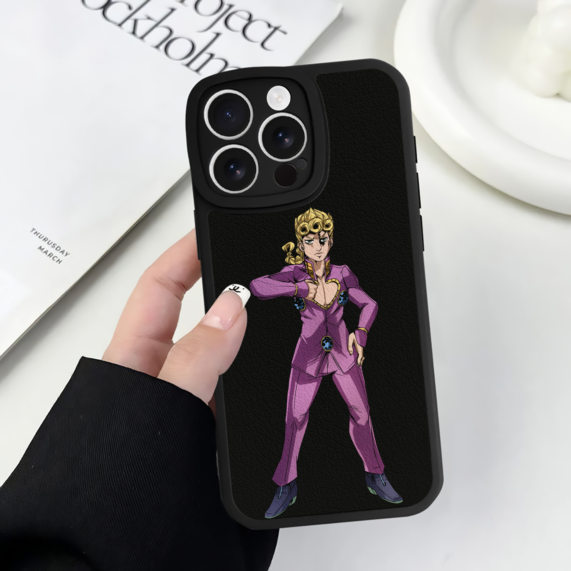 （画像用） ジョジョの奇妙な冒険 ジョルノ?ジョバァーナ JoJo's Bizarre Adventure Giorno Giovanna 【iPhone 16シリーズ対応】シリコンスマホケース（レザー調） 材質：シリコン